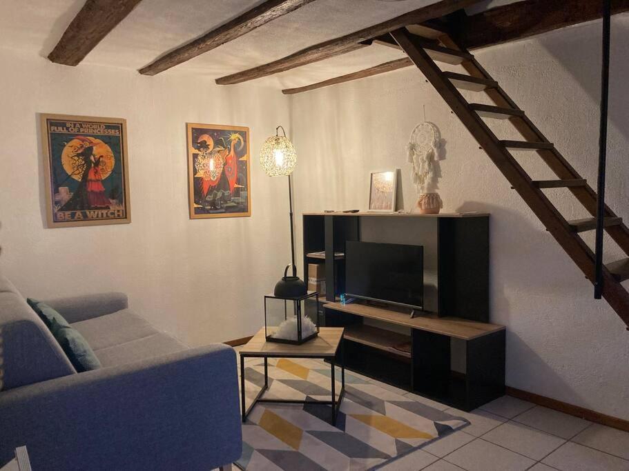 La Sorciere In A Typical Alsatian House Apartamento Rouffach Exterior foto